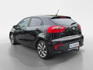 Kia Rio 1.2 CVVT ExecutiveLine | Airco | Navi | Camera | Schuifdak | LM Velgen | Stoelverwarming | Stuurverwarming | Trekhaak |