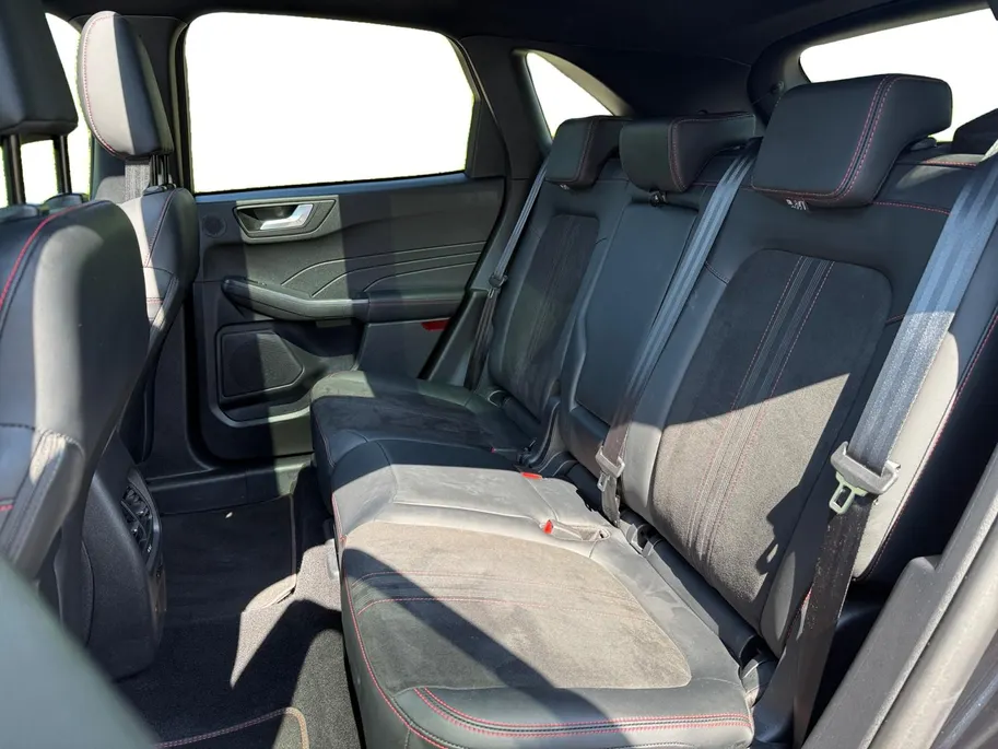 Ford Kuga 2.5 PHEV ST-Line X | Winter Pack | Panoramadak | 360 ° Camera | BLIS | Apple Carplay & Android Auto |