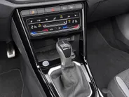 Volkswagen T-Roc 1.5TSI/150PK R-Line Black Style · Panoramadak · Apple/Android Car Play · Camera + Parkeersensoren · Stoelverwarming ·  Garantie t/m 07-08-2027