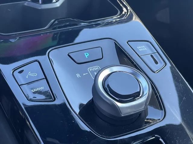 Toyota Urban Cruiser Executive 61 kWh