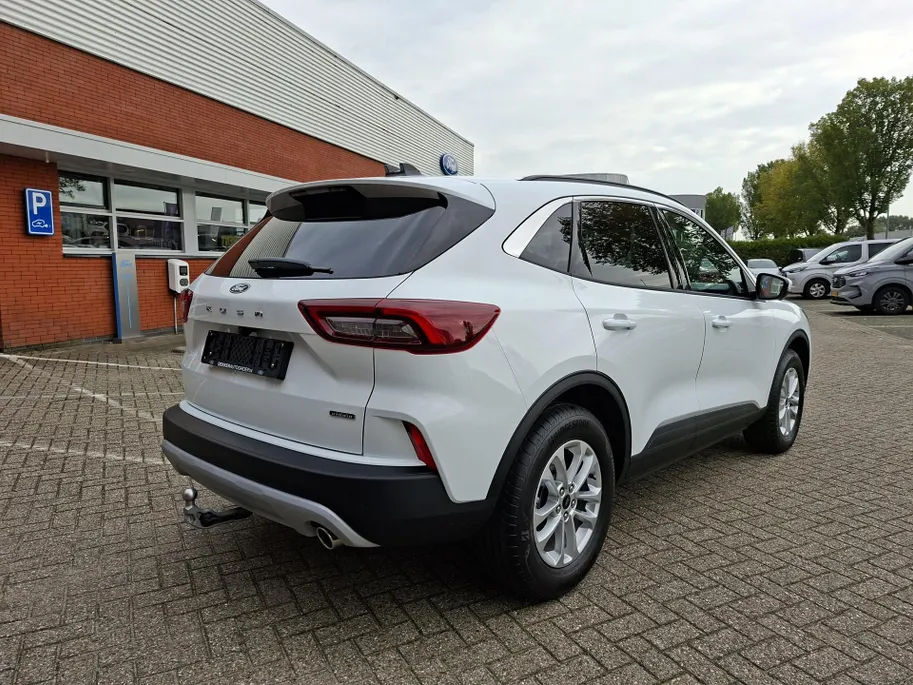 Ford Kuga 2.5 PHEV Titanium Trekhaak!