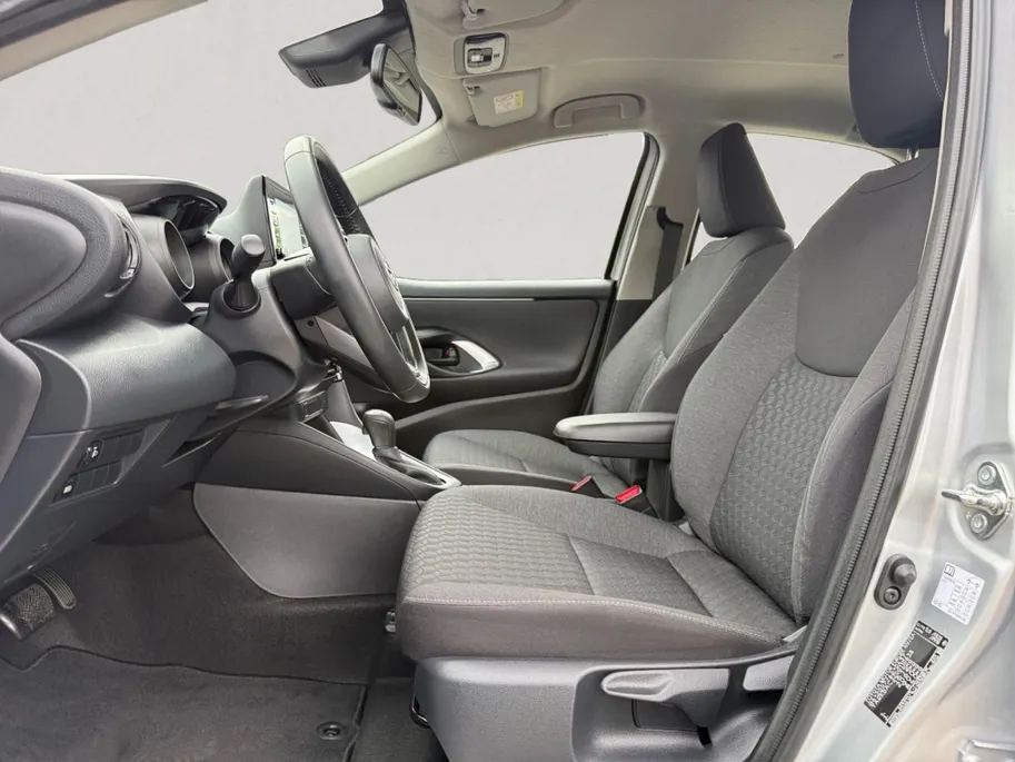 Toyota Yaris Hybrid Team D Apple/Android | Camera | Cruise control