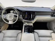 Volvo V60 2.0 T6 Recharge AWD R-Design | 1e Eigenaar | Achteruitrijcamera | Dodehoek detectie | Elektr. Stoelen met geheugen | Stoelverwarming | 12 maanden garantie! |