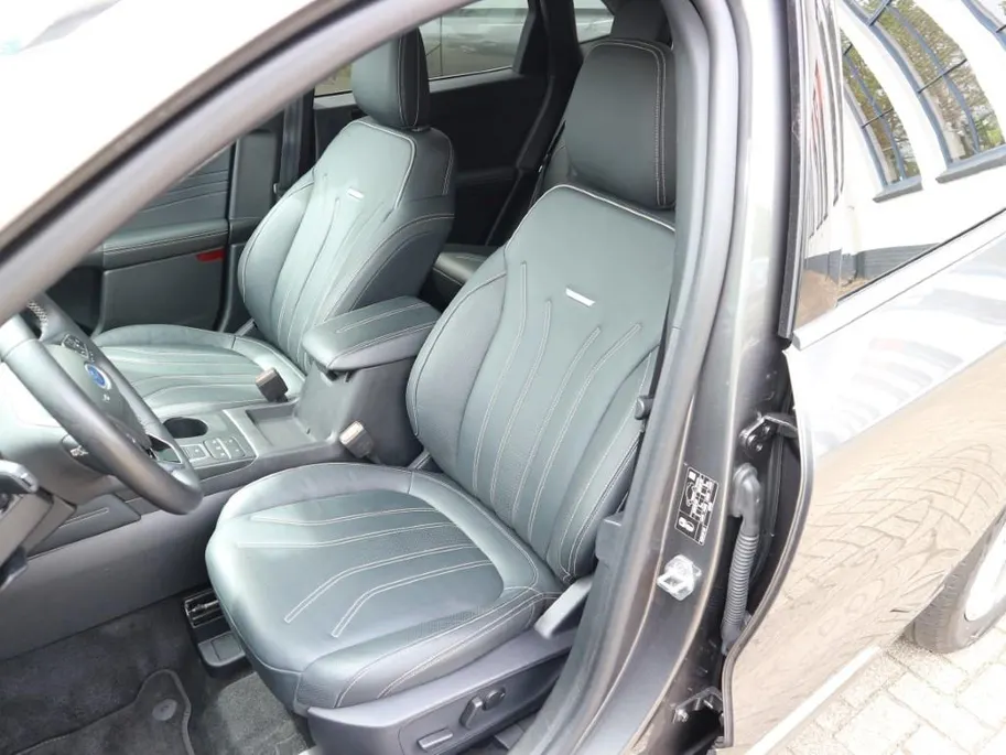 Ford Kuga 2.5 PHEV Vignale | ADAPT CRUISE | HUD | WINTERPACK |