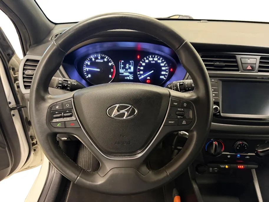 Hyundai i20 1.0 TURBO | BLACK EDITION | NAVI | TREKHAAK | NL-AUTO |
