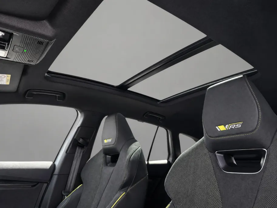 Škoda Enyaq iV 85 RS 340PK 4X4 Upgrade Maxx | Panoramadak | Trekhaak (2200KG) | 21 Inch Vision Black | Demo deal!