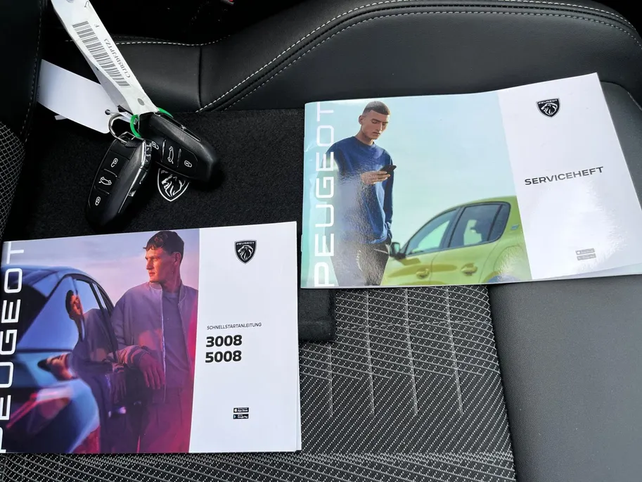 Peugeot 3008 1.2 Hybrid 136 GT | Focal Audio | 360 camera | Panoramadak | Carplay