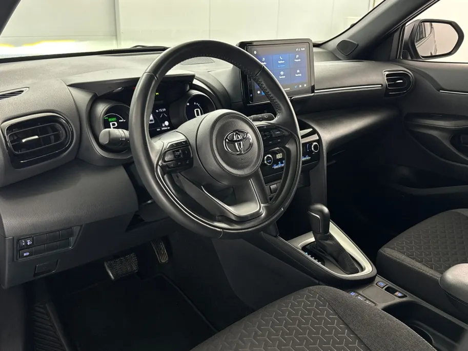 Toyota Yaris Cross 1.5 Hybrid Dynamic | Navigatie | 17'' L.M. Velgen | Adaptieve Cruise Control