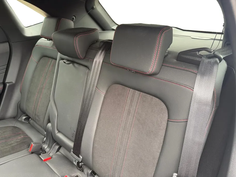 Ford Kuga 2.5 PHEV ST-Line X | Garantie tot 03-12-2027 | AGR-Voorstoelen | Winterpakket | Matrix LED Koplampen | Adapt. Cruise Control | BLISS | 360 Graden Camera | Elektrisch verstelbare Voorstoelen | HUD