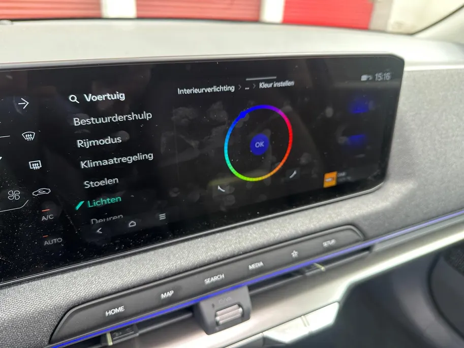 Kia EV2 Plus Advanced 42.2 kWh Panorama dak | Harman & Kardon | Navigatie | Stoel & stuurverwarming | Fabrieksgarantie t/m 5-6-2033 +3x 1 jaar* | NAP