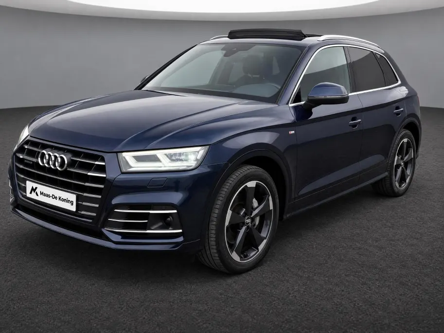 Audi Q5 55 TFSIe 270kW/367PK quattro S Line Competition · Luchtvering · Panoramadak · Leder · Camera · Apple/Android Car Play · Elektrische stoelverstelling · Stoel & Stuurwielverwarming · Adaptive Cruise Control ·