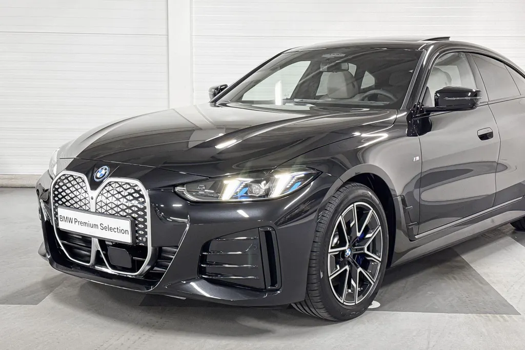 BMW i4 xDrive40
