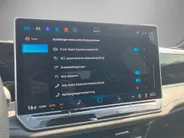 Volkswagen Passat Variant 1.5eHybrid 200kW/272PK R-Line Black Style DSG · Panoramadak · Navigatie · Trekhaak · Garantie t/m 12-03-2030 of 100000km.