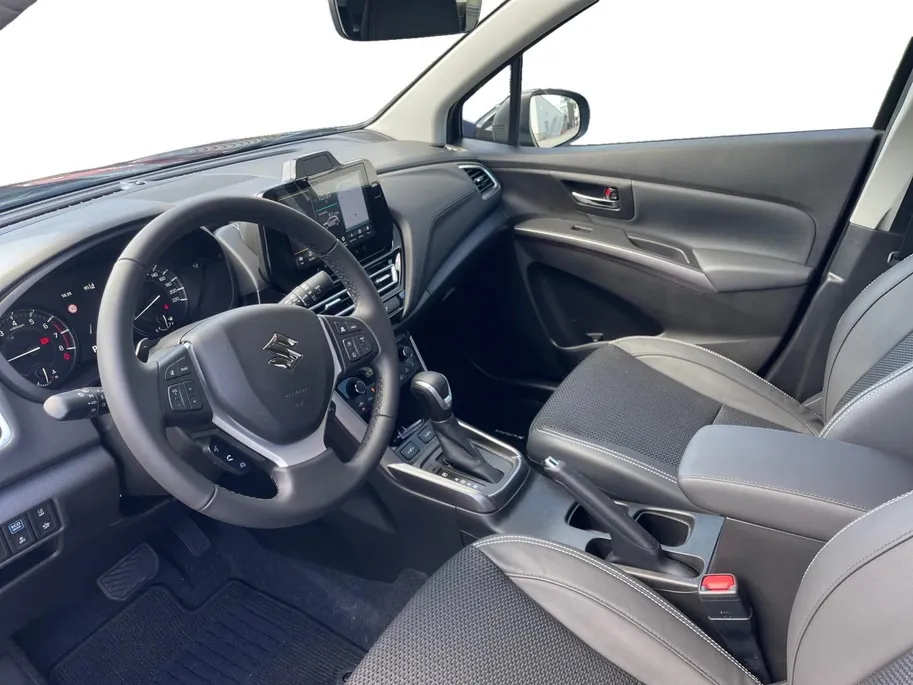 Suzuki S-Cross 1.4 Boosterjet Style Hybrid | €2000,- korting! | 17inch lichtmetalen velgen | 360 camera | Nieuw te bestellen