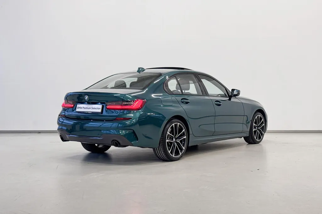 BMW 3 Serie Sedan 320e Business Edition Plus