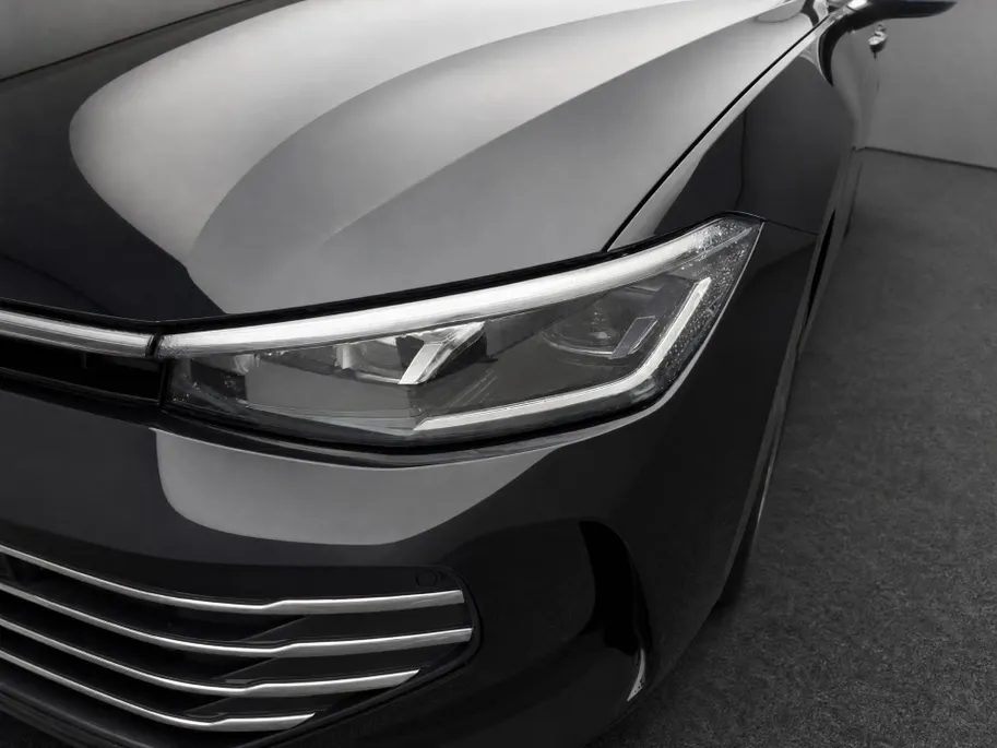Volkswagen Passat Variant 1.5 eTSI 150pk DSG Business · Camera · Keyless · Apple/Android Car Play · Elek. Voorstoel · Elek. Achterklep · 17'' Inch · Garantie t/m 28-03-2028 of 100.000km