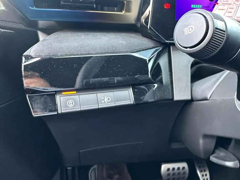Renault Clio 1.8 Hybrid 160 esprit Alpine | Harman & Kardon | 360 Camera | Stoel- & Stuurverwarming | Apple Carplay & Android Auto | Direct Beschikbaar | Rijdende Demo |