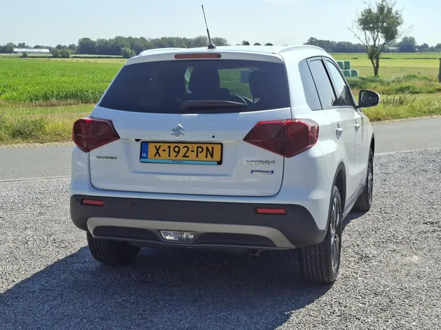 Suzuki Vitara 1.4 Boosterjet Style Smart Hybrid NL-auto | rijklaarprijs!!
