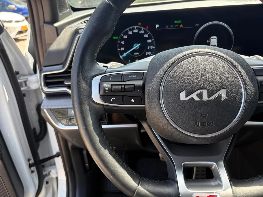 Kia Sportage 1.6 T-GDi Hybrid GT-Line | Cruise Control | Climate Control | Camera | Stoelverwarming | Stuurverwarming | Navigatie |