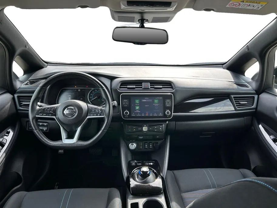 Nissan Leaf N-Connecta 40 kWh | SOH 99% | Stoel- stuurverwarming | 360 camera | Navi | Climate control