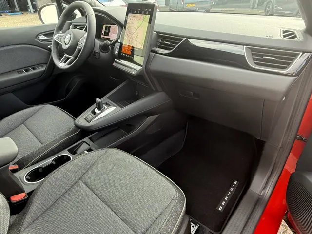 Mitsubishi Grandis 1.8 HEV First Edt.