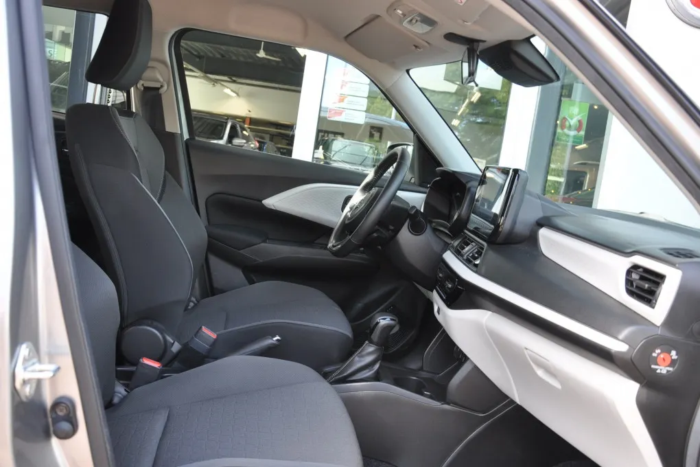 Suzuki Swift 1.2 Select SmartHyb. Camera PDC