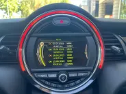 MINI 5-Deurs 1.5 Cooper Business | Pano | Automaat | Cruise | Navi |