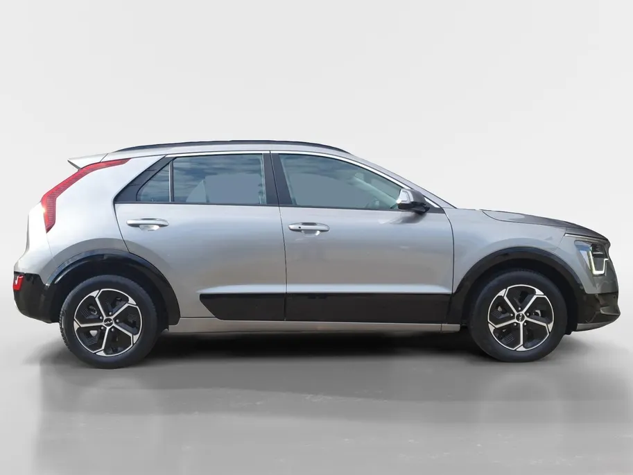 Kia Niro 1.6 GDi Hybrid DynamicLine Edition | Dodehoek detectie | Elektrisch bedienbare best. stoel | Navigatie | Adaptieve cruise control | Apple Carplay / Android Auto | Verbruik 1 op 20!