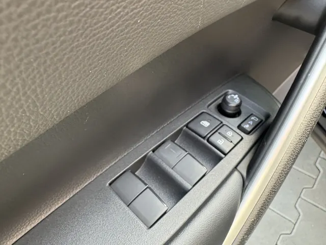 Toyota Corolla Cross Hybrid 200 Style | Leer | Blindspot | Parkeersensoren