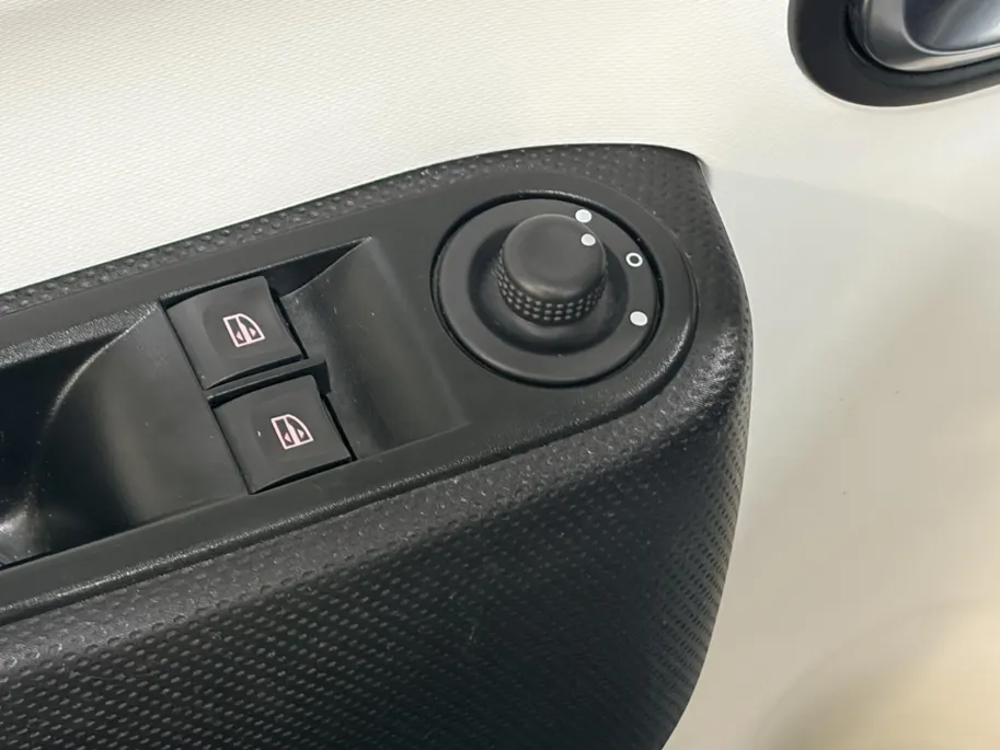 Renault Twingo 75PK SCe Collection | Airco | USB | Elektrische Ramen & Spiegels | Centrale Deurvergrendeling | LED Dagrijverlichting | Licht Sensor | Bluetooth |