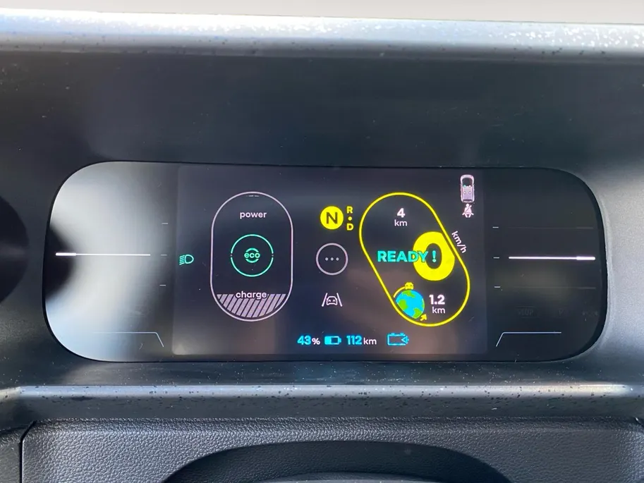 Renault Twingo urban range evolution 27.5 kWh * NU IN DE SHOWROOM * Gratis 5 jaar garantie tot 100.000km | financier vanaf 2,9% rente |(Zeeuw & Zeeuw Private Lease Actie v.a. € 369,-)