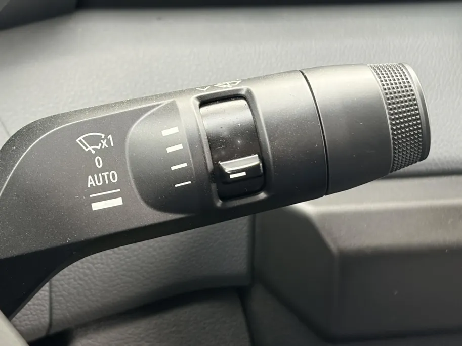 Renault Master E-Tech T35 L2H2 Advance Long Range 87 kWh Automaat | NIEUWE AUTO - DIRECT LEVERBAAR! | Camera | Climate Control | Cruise Control | Apple CarPlay/Android Auto | Full LED | Licht & Regen Sensor | Parkeersensoren |