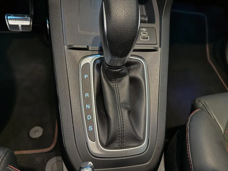 Ford Puma 1.0 EcoBoost Hybrid ST-Line X | Winterpack | All Season Banden | Draadloos Apple Carplay / Android Auto |