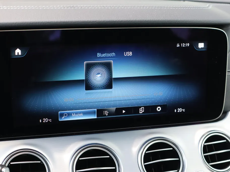 Mercedes-Benz E-Klasse 300 e Business Solution AMG l Keyless l Achteruitrij camera l Stoelverwarming l Dodehoekassistand