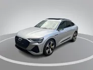 Audi e-tron Sportback 50 Quattro 313pk S Edition 71 kWh · Panoramadak · 360 Camera · Luchtvering · Virtual Mirrors · Elek. Stoelen · Keyless ·