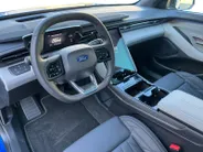 Ford Explorer Premium Extended Range RWD 77 kWh | DEMO |  Panorama dak (vast) | 360 graden Camera | Headup Display | 21' lichtmetalen velgen
