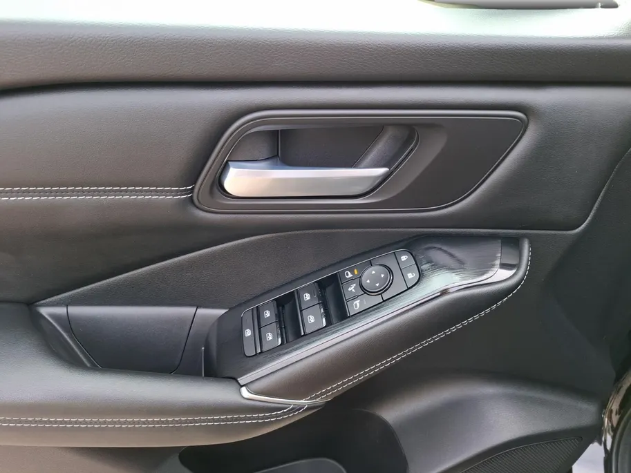 Nissan QASHQAI 1.3 MHEV Xtronic Premiere Edition | RONDOM CAMERA | PANO DAK | CLIMATE | CRUISE | CARPLAY |