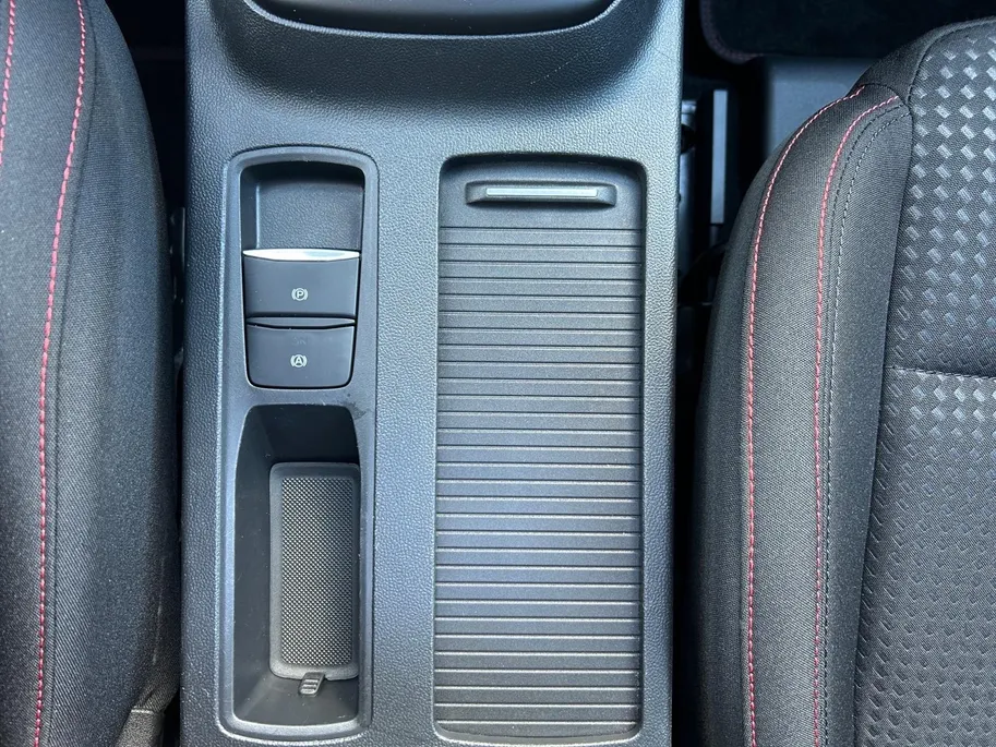 Ford Focus Wagon 1.0 EcoBoost Hybrid ST Line X | Automaat | Schuif/Kantel Dak | B&O Audio | Stoel/Stuur/Voorruitverwarming | Parkeer Camera | Dodehoek Detectie | Apple Carplay/Android Auto |