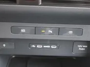 Kia PV5 L2H1 Elite DC 71.2 kWh | Luxe dubbele cabine | Zijwandbekleding | Vloerplaat | Privacy glass | Tot € 2.500 (inruil)voordeel bij aanschaf of 2,99% financiering |