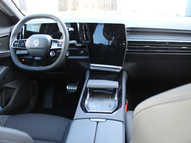 Renault Espace E-Tech full hybrid 200 esprit Alpine 7p. | Pack Privilege | Pack 360 camera | Pack Light en Sound | NIEUW OP VOORRAAD