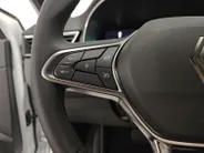 Renault Clio 1.6 E-Tech Full Hybrid 145 techno AUTOMAAT NAVI AIRCO CAMERA CRUISE CONTROLE APPLE CARPLAY ANDROID AUTO ZEER MOOIE AUTO DEALER ONDERHOUDEN