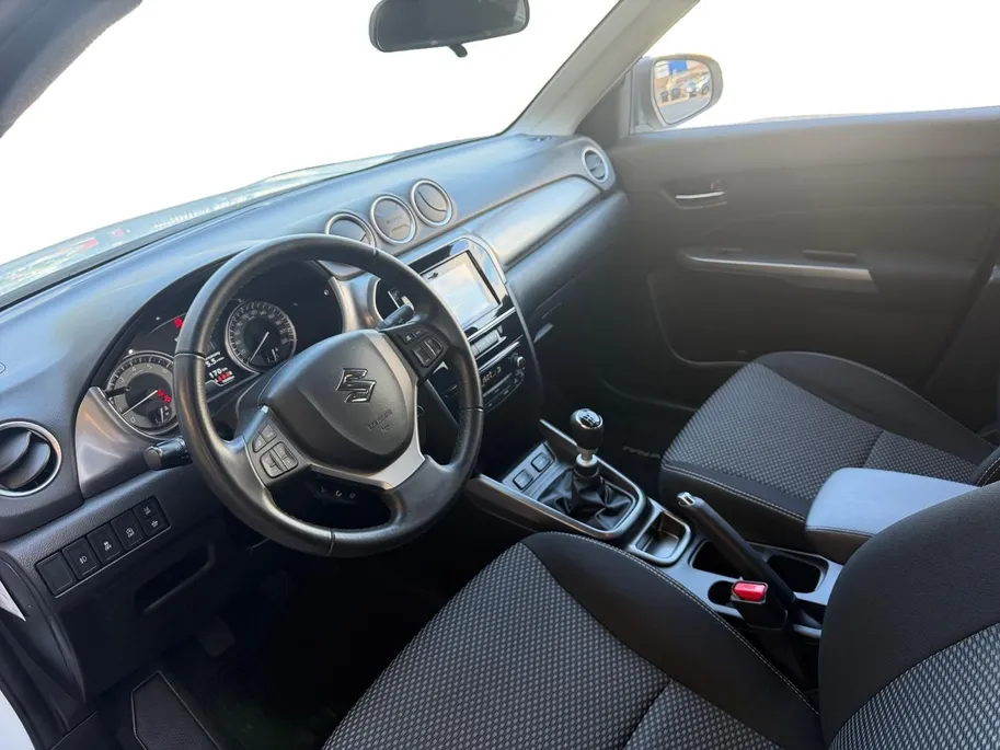 Suzuki Vitara 1.4 Boosterjet Select Smart Hybrid NL AUTO! | HOGE ZIT | TREKHAAK | GRATIS WINTERBANDEN | CARPLAY! | GARANTIE TOT 4-2034 *|