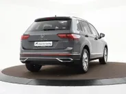 Volkswagen Tiguan 1.4 TSI 245pk eHybrid Elegance · Panoramadak · Camera · P-Sensoren · Dodehoek Detectie · 19'' Inch ·