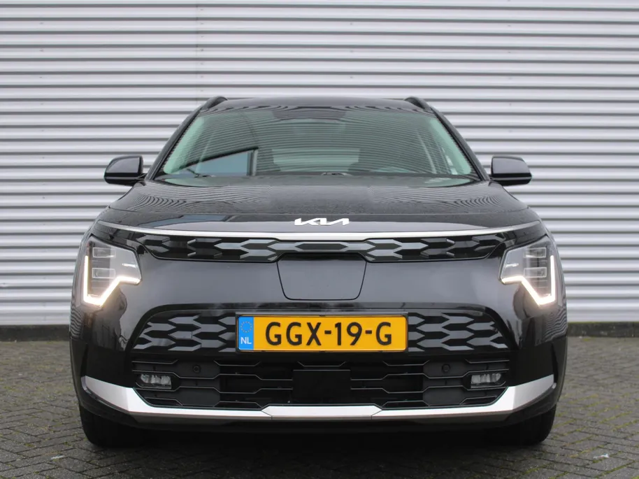 Kia Niro EV DynamicPlusLine 64.8 kWh | 17' LM | Schuif / Kantel dak | Navi | Cruise | Airco | Camera | 17% bijtelling |