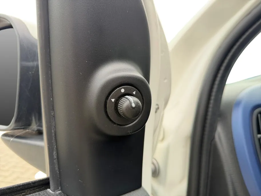 Fiat Panda 0.9 TwinAir Sempre | Bluetooth | Airco | Trekhaak | Stuurbediening | USB |