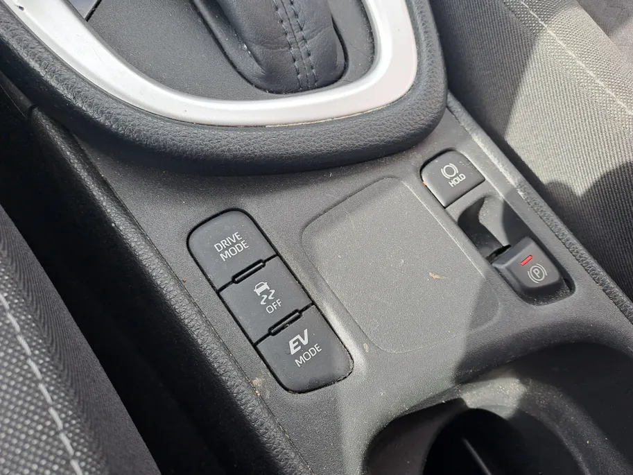 Toyota Yaris 1.5 Hybrid Dynamic | Camera | Navi |  Apple Carplay/Android Auto | Cruise control adaptief | DAB | Automaat | ECC