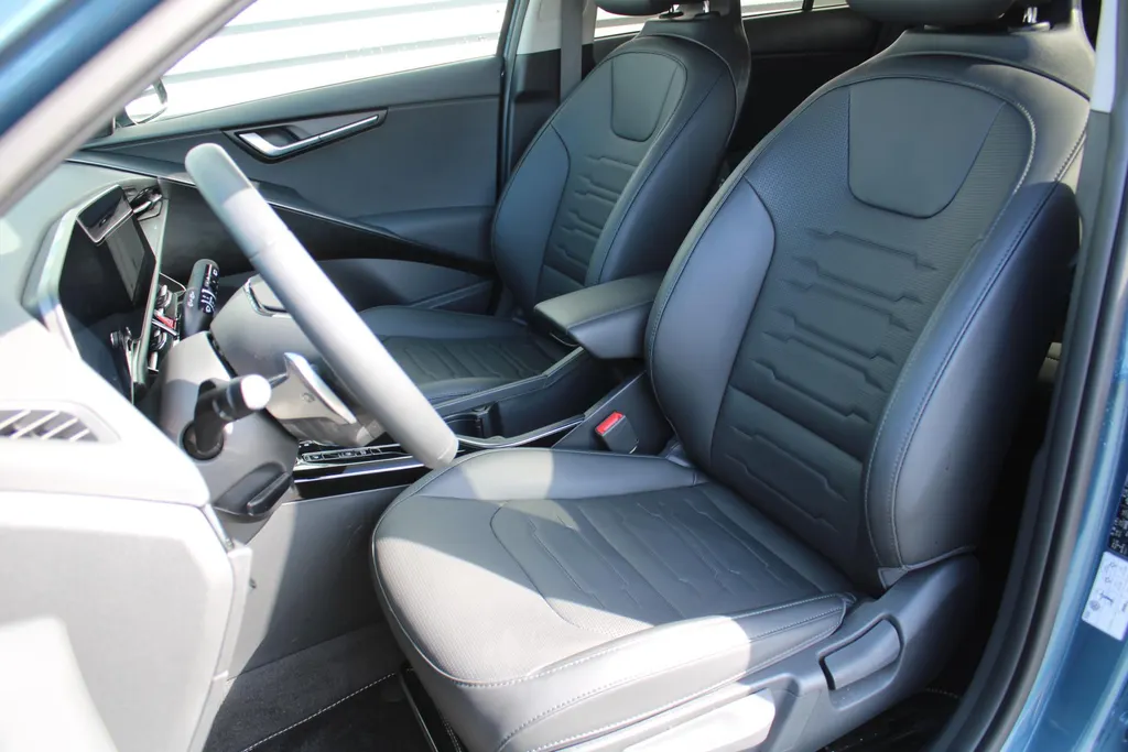 Kia Niro EV DynamicPlusLine 64.8 kWh | Airco | Navi | Camera | Cruise | 17' LM | PDC |
