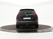 Volkswagen Tiguan 1.4 TSI 245pk DSG eHybrid Life Business · Camera · P-Sensoren · Wegklapbare Trekhaak · Dodehoek Detectie · 18'' Inch ·