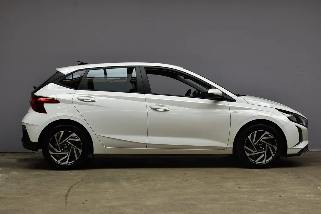 Hyundai i20 1.0 T-GDI 48V MHEV 100pk Comfort I Navi + Camera