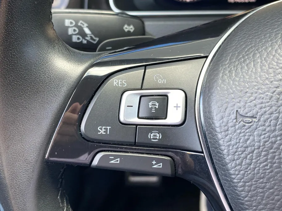 Volkswagen Golf 5-deurs 1.5 TSi DSG7-autom. Highline Business LED | Virtual cockpit | camera | massage | allseason banden | etc.